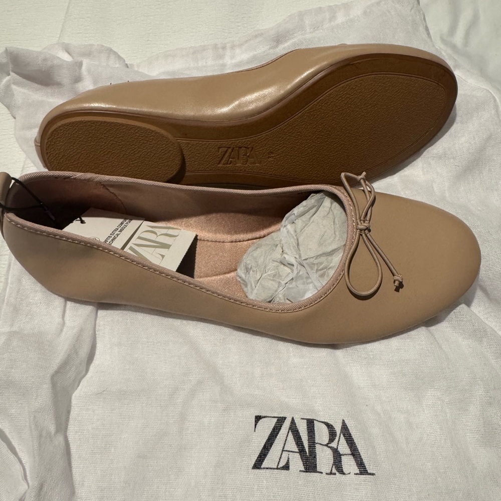 Zara Women's Tan Ballet Flats